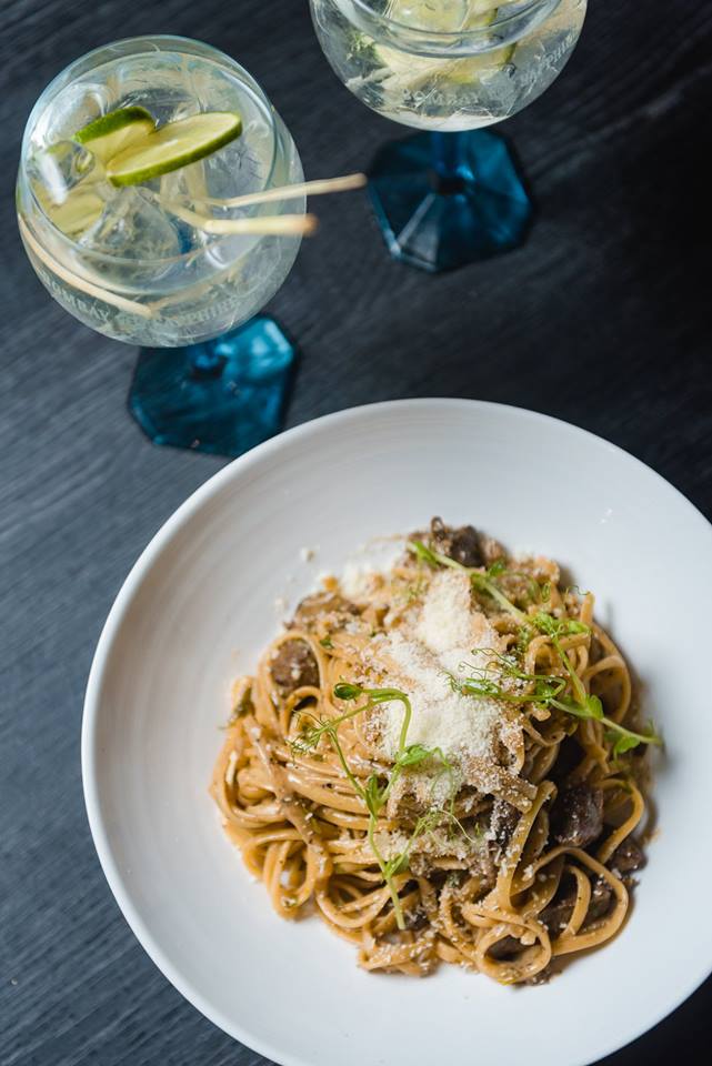 marina club 2 Restaurants Malta